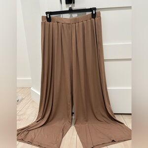 NWT Cider flowy pants!! Light brown color in an XL!